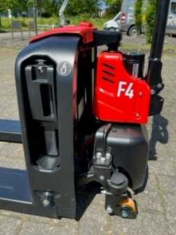 Nízkozdvižný vozík 2023  EP Equipment F4 Li-Ion (6) 