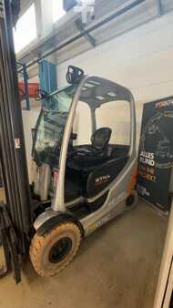 Elektro 4 Rad 2011  Still RX 60-25 (11)