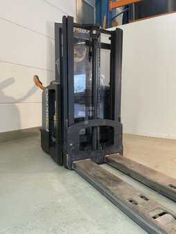 Hochhubwagen 2019 Crown DT3040-E-2.0-TL-2100 (3)