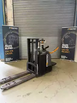 Stacker pedestre 2019  Crown DT3040-E-2.0-TL-2600 (5)