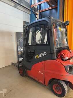 Treibgasstapler 2011 Linde H20T-01 (3)