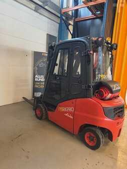 Treibgasstapler 2014 Linde H20T-01 (3)