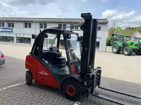Nestekaasutrukki 2006  Linde H 35 T (2)