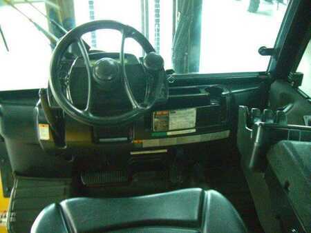 Diesel heftrucks 2008  Yale GDP 40 vx (7)