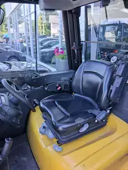 Diesel Forklifts 2017  Yale GDP 35 VX (7)