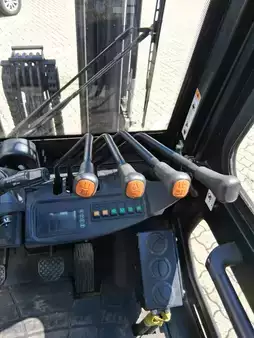 Diesel Forklifts 2021  Yale GDP 35 UX (11)
