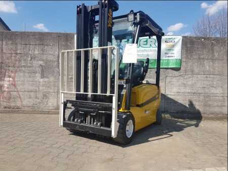 Elektro 4 Rad 2013  Yale ERP20VF LWB (1)