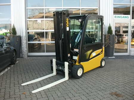 4-wiel elektrische heftrucks 2018  Yale ERP 20 VF (2)
