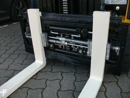 4-wiel elektrische heftrucks 2018  Yale ERP 20 VF (3)