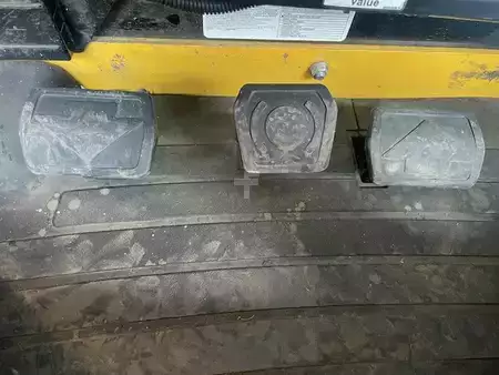 Elektromos 4 kerekű 2021  Yale ERP45VM (2)