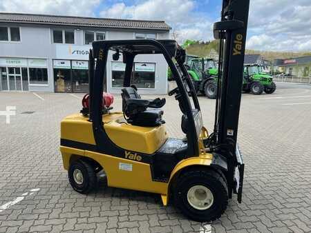 LPG Forklifts 2019  Yale GLP 35 VX (2)