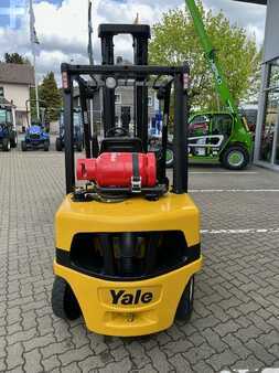 LPG heftrucks 2019  Yale GLP 35 VX (3)