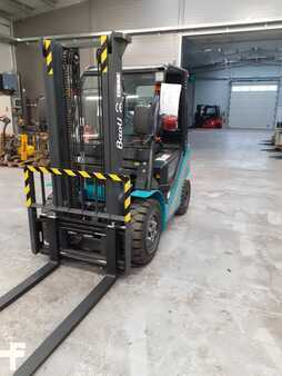 LPG Forklifts 2022  Baoli KBG25+ (1)