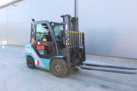 Diesel Forklifts 2022  Baoli KBD35+ (1)