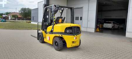 Diesel Forklifts 2019  Yale GDP40VX5 (2 units) (3)
