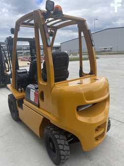 Carretilla elevadora diésel 2015  TCM FD20-E1 (3)