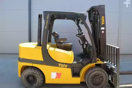 Chariots élévateurs diesel 2019  Yale GDP40VX5 (1)