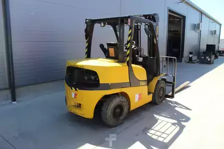 Chariots élévateurs diesel 2019  Yale GDP40VX5 (2)