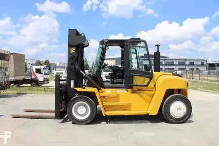 Chariots élévateurs diesel 2012  Yale GDP160EC (1)