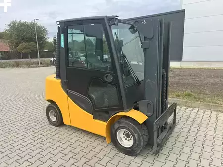 Treibgasstapler 2013  Jungheinrich TFG435S (3)