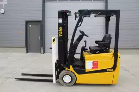 Elektro tříkolové VZV 2019  Yale ERP13VC (1)