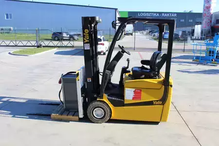 Elektro tříkolové VZV 2019  Yale ERP13VC (2)
