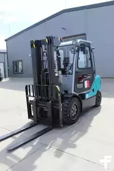 Chariots élévateurs diesel 2024  Baoli KBD30 G1 (1)