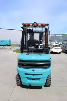 Chariots élévateurs diesel 2024  Baoli KBD30 G1 (4)
