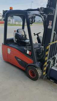 El Truck - 3-hjul 2021  Linde E20L-02 (1) 