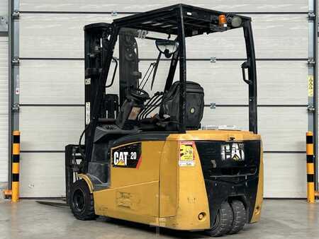 Eléctrico - 3 rodas 2014  CAT Lift Trucks EP20PNT (2)