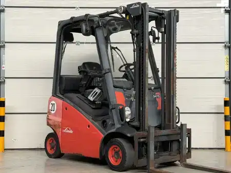 Dízel targoncák 2010  Linde H16D-01 (1)