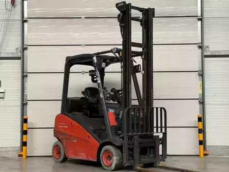 Carrelli elevatori GPL 2011  Linde H16T (1)