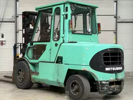 Dieselový VZV 2008  Mitsubishi FD50K2 (2)