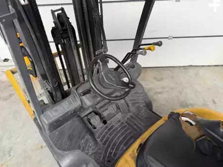 Dízel targoncák 2012  TCM FD25T3 (3)