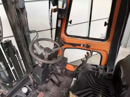Diesel truck 2010  Doosan D35C-5 (3)