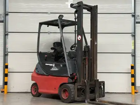 Elektro 4 Rad 2005  Linde E18P-02 (1)