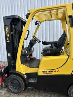 Carretilla elevadora GLP 2011  Hyster S 4.0FT (2)