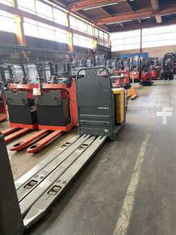 Electric Pallet Trucks 2015  Jungheinrich ECE 225 Xl (5)