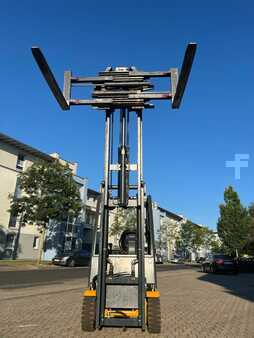 Eléctrico - 3 rodas 2012 Jungheinrich EFG110 (3)