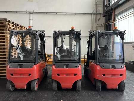 Eléctrico - 4 rodas 2022 Linde E20 PH-02 (1)