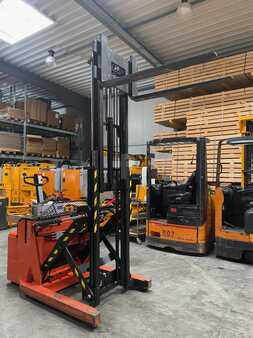 Stacker pedestre 2014 Toyota RWE 120 (4)