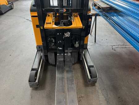 Retráctil 2017  Jungheinrich ETV216 (9)