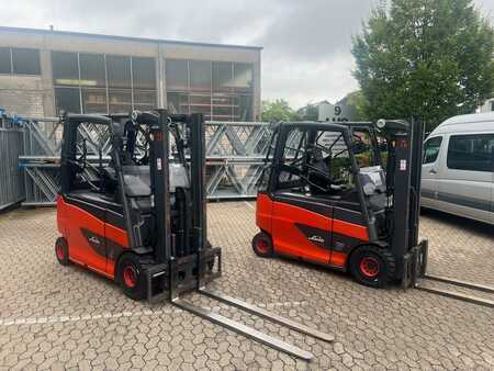 Eléctrico - 4 rodas 2015  Linde E25 HL (3)