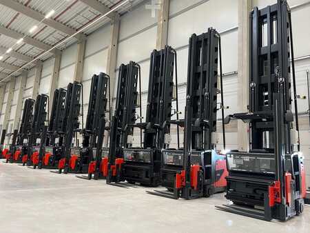 Schmalgangstapler 2022  Linde K (2)