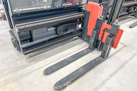 Schmalgangstapler 2022  Linde K (7)