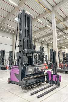 Schmalgangstapler 2022  Linde K (1)