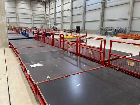 Schmalgangstapler 2022  Linde K (13)