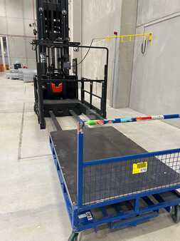 Schmalgangstapler 2022  Linde K (8)