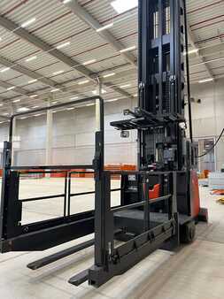 Schmalgangstapler 2022  Linde K (6)