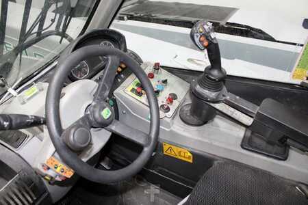 Teleskoptruck fast bom  Merlo P60.9 CS (4)